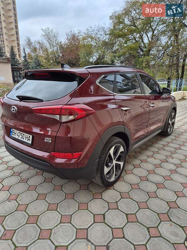 Внедорожник / Кроссовер Hyundai Tucson 2015 в Черноморске