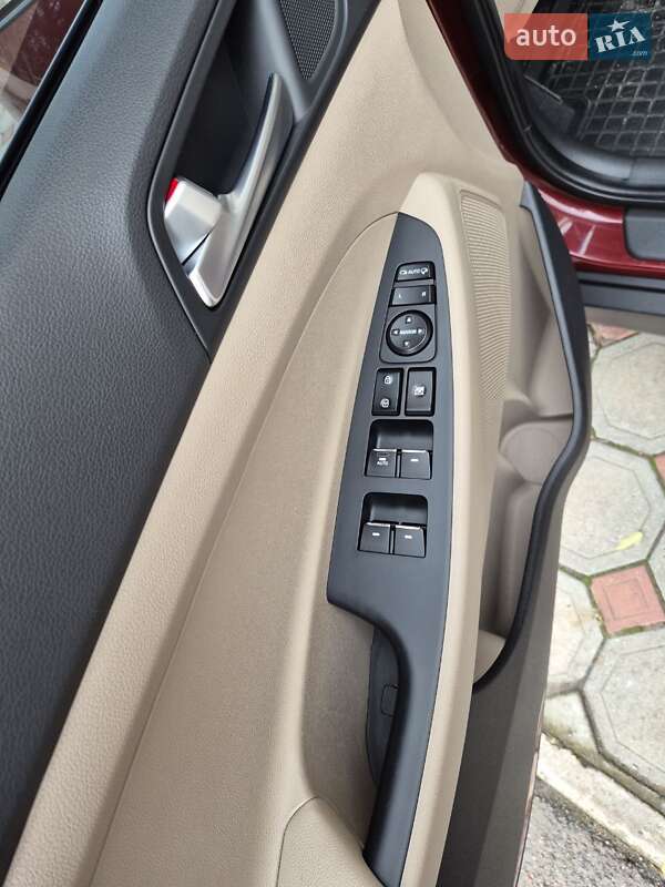 Внедорожник / Кроссовер Hyundai Tucson 2015 в Черноморске