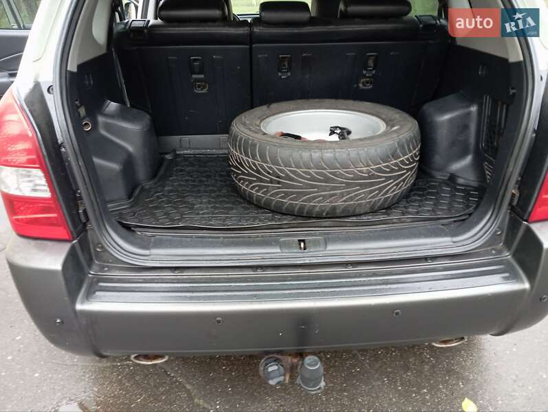 Внедорожник / Кроссовер Hyundai Tucson 2006 в Киеве