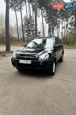 Позашляховик / Кросовер Hyundai Tucson 2004 в Рівному