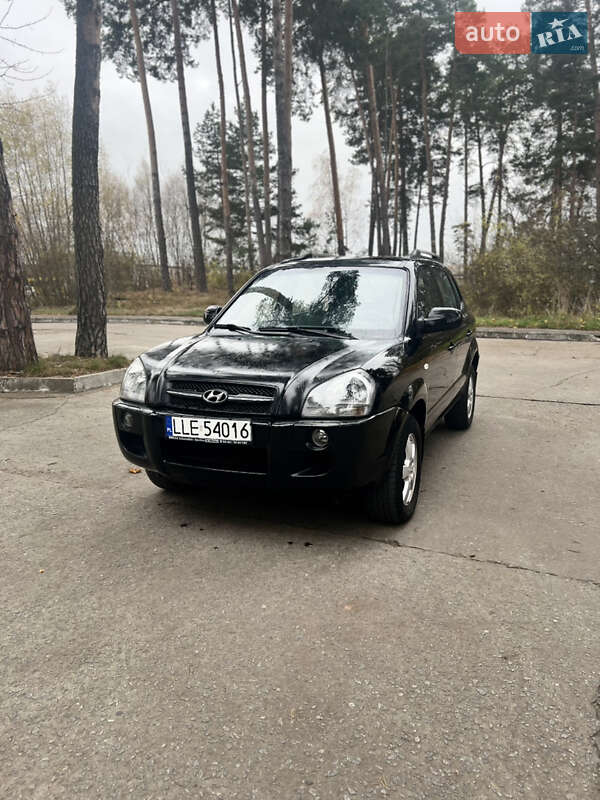 Внедорожник / Кроссовер Hyundai Tucson 2004 в Ровно