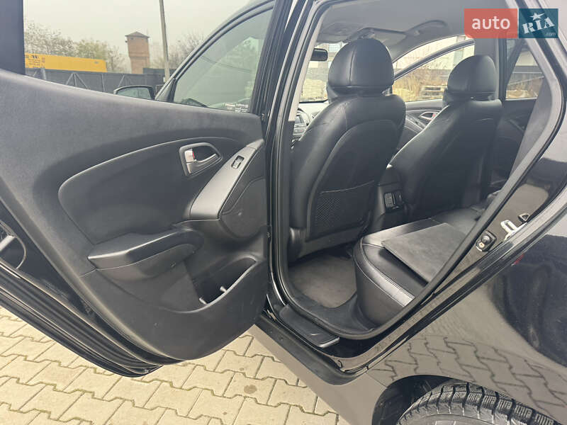 Внедорожник / Кроссовер Hyundai Tucson 2015 в Тернополе