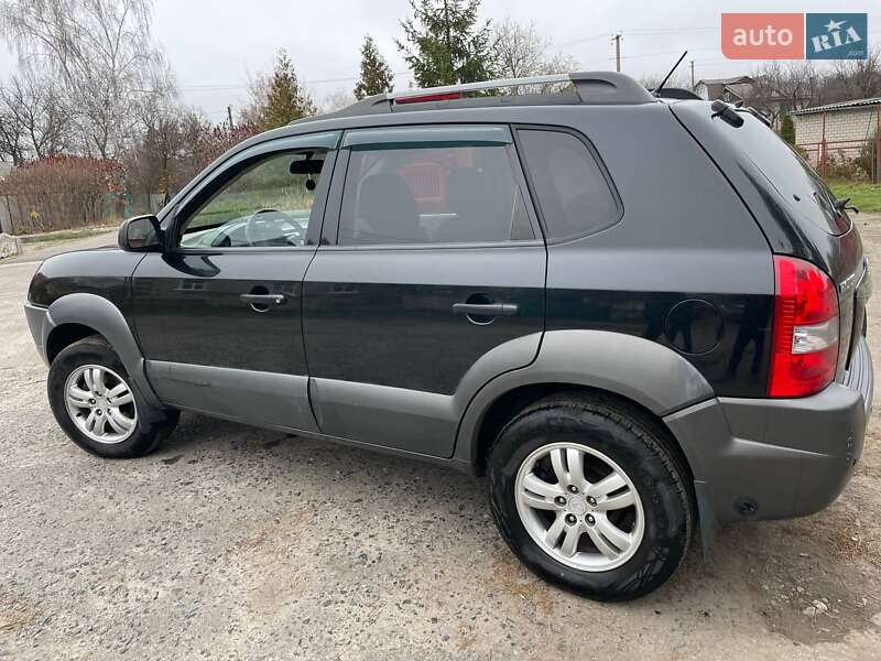 Внедорожник / Кроссовер Hyundai Tucson 2008 в Солоницевке