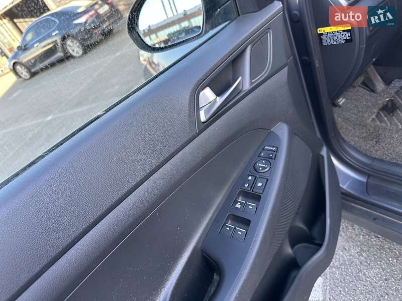 Внедорожник / Кроссовер Hyundai Tucson 2016 в Киеве фото 17 Внедорожник / Кроссовер Hyundai Tucson 2016 в Киеве