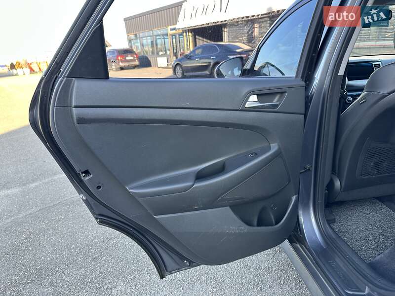 Внедорожник / Кроссовер Hyundai Tucson 2016 в Киеве фото 19 Внедорожник / Кроссовер Hyundai Tucson 2016 в Киеве