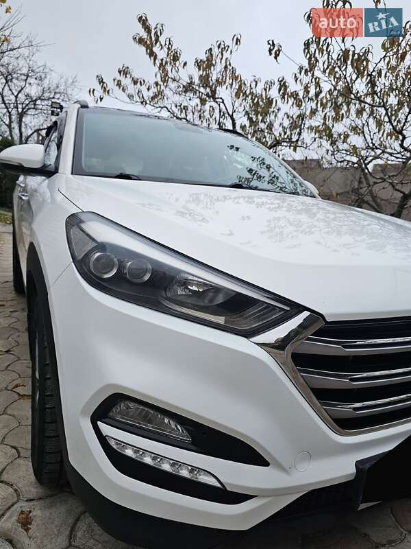 Внедорожник / Кроссовер Hyundai Tucson 2017 в Кривом Роге фото 15 Внедорожник / Кроссовер Hyundai Tucson 2017 в Кривом Роге