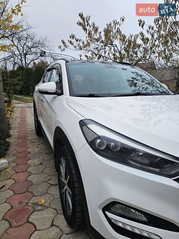Внедорожник / Кроссовер Hyundai Tucson 2017 в Кривом Роге фото 30 Внедорожник / Кроссовер Hyundai Tucson 2017 в Кривом Роге