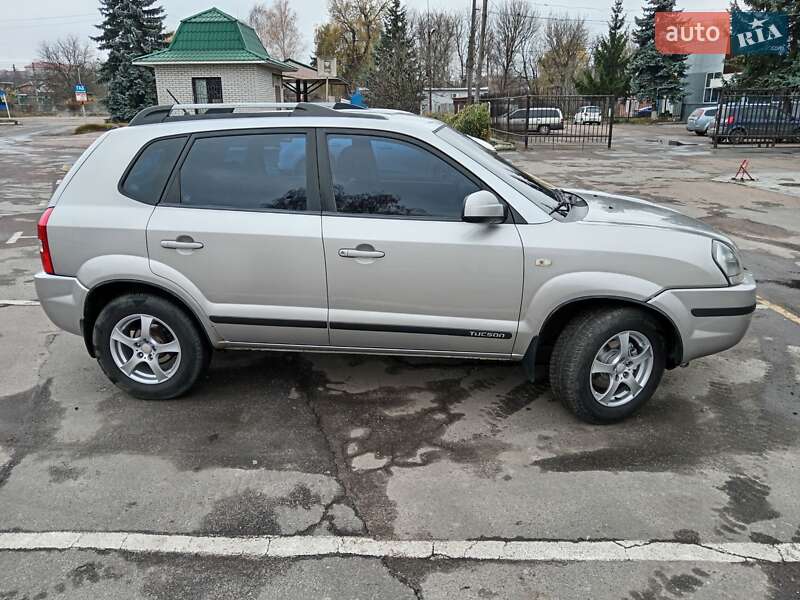 Внедорожник / Кроссовер Hyundai Tucson 2005 в Бердичеве фото 5 Внедорожник / Кроссовер Hyundai Tucson 2005 в Бердичеве