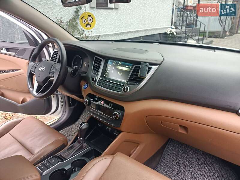 Внедорожник / Кроссовер Hyundai Tucson 2016 в Малине