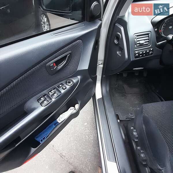 Позашляховик / Кросовер Hyundai Tucson 2007 в Борисполі