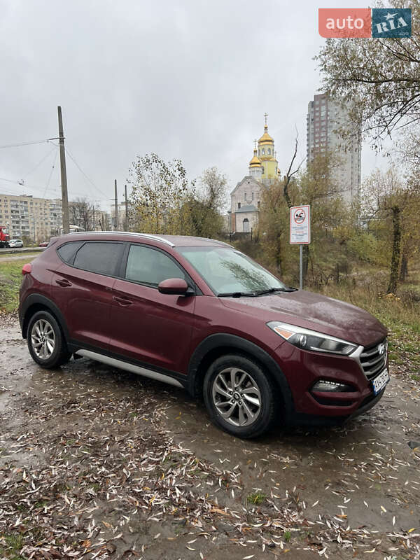 Внедорожник / Кроссовер Hyundai Tucson 2017 в Киеве