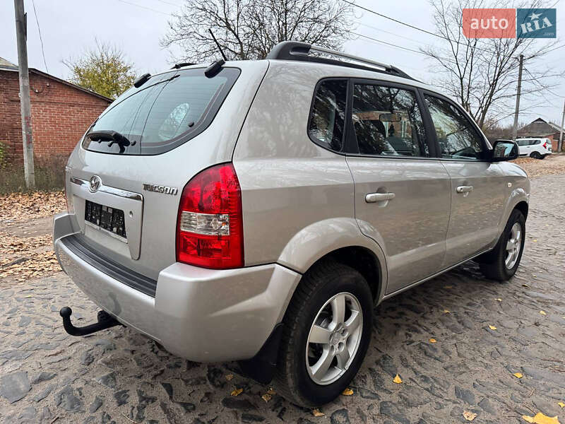 Внедорожник / Кроссовер Hyundai Tucson 2008 в Ахтырке фото 25 Внедорожник / Кроссовер Hyundai Tucson 2008 в Ахтырке