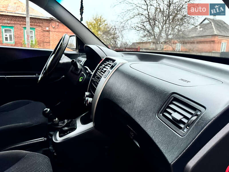 Внедорожник / Кроссовер Hyundai Tucson 2008 в Ахтырке фото 54 Внедорожник / Кроссовер Hyundai Tucson 2008 в Ахтырке