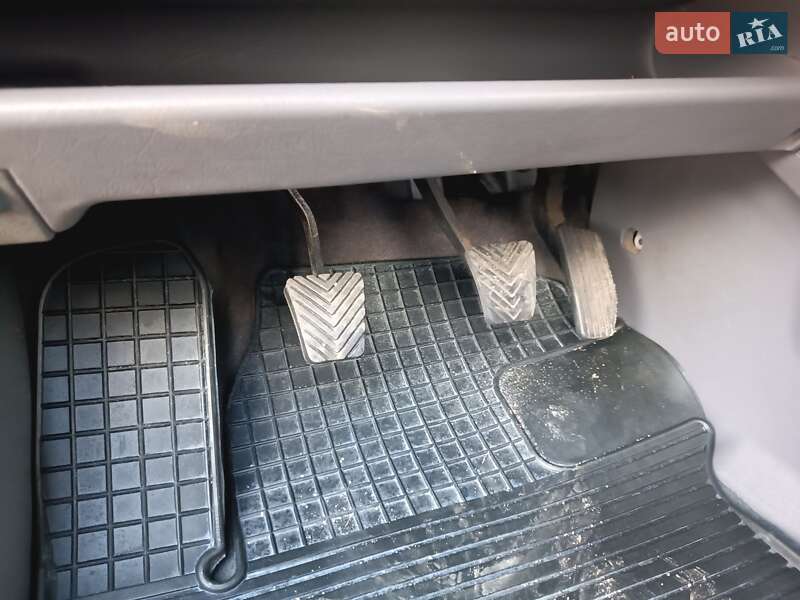 Внедорожник / Кроссовер Hyundai Tucson 2005 в Харькове фото 24 Внедорожник / Кроссовер Hyundai Tucson 2005 в Харькове