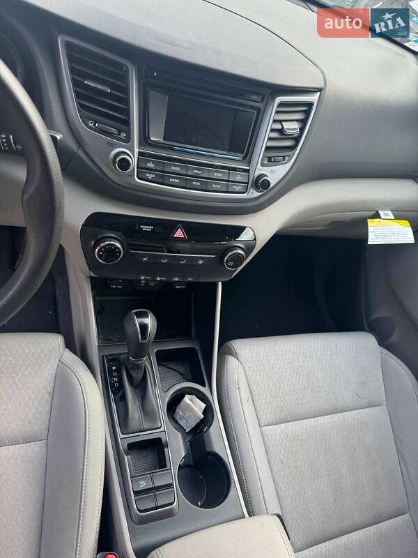 Позашляховик / Кросовер Hyundai Tucson 2017 в Львові