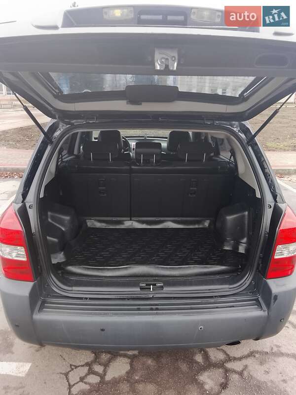 Позашляховик / Кросовер Hyundai Tucson 2011 в Любарі фото 8 Позашляховик / Кросовер Hyundai Tucson 2011 в Любарі