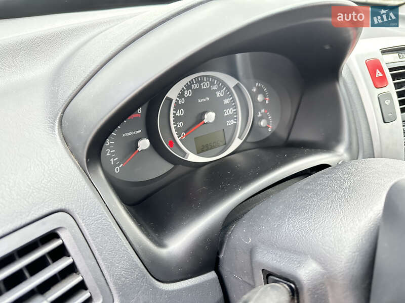 Внедорожник / Кроссовер Hyundai Tucson 2008 в Киеве фото 27 Внедорожник / Кроссовер Hyundai Tucson 2008 в Киеве