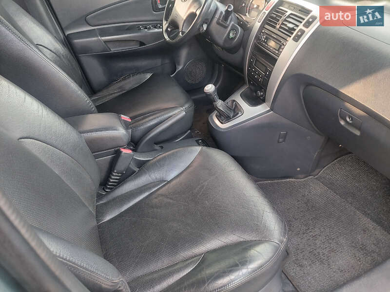 Внедорожник / Кроссовер Hyundai Tucson 2006 в Николаеве фото 7 Внедорожник / Кроссовер Hyundai Tucson 2006 в Николаеве