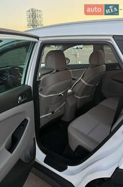 Внедорожник / Кроссовер Hyundai Tucson 2016 в Одессе