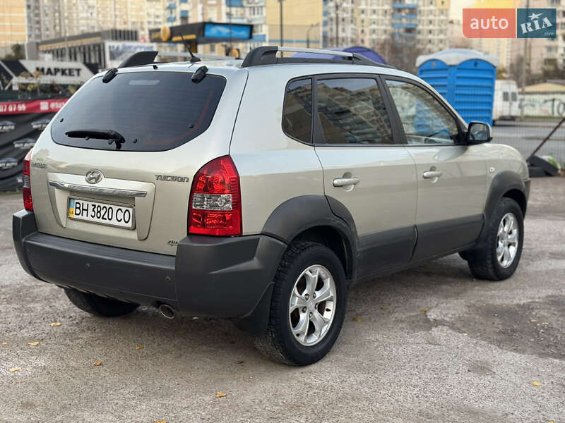 Внедорожник / Кроссовер Hyundai Tucson 2009 в Киеве фото 4 Внедорожник / Кроссовер Hyundai Tucson 2009 в Киеве