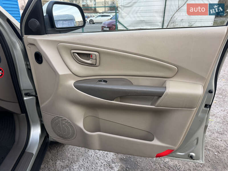 Внедорожник / Кроссовер Hyundai Tucson 2009 в Киеве фото 11 Внедорожник / Кроссовер Hyundai Tucson 2009 в Киеве