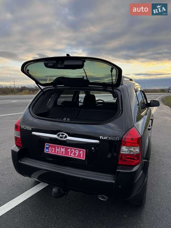 Внедорожник / Кроссовер Hyundai Tucson 2008 в Мене фото 23 Внедорожник / Кроссовер Hyundai Tucson 2008 в Мене
