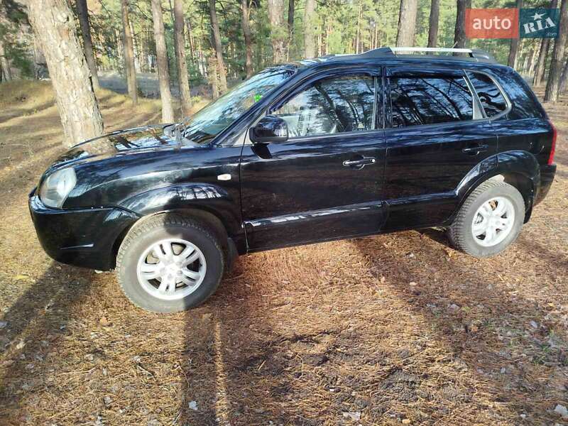 Внедорожник / Кроссовер Hyundai Tucson 2006 в Андреевке