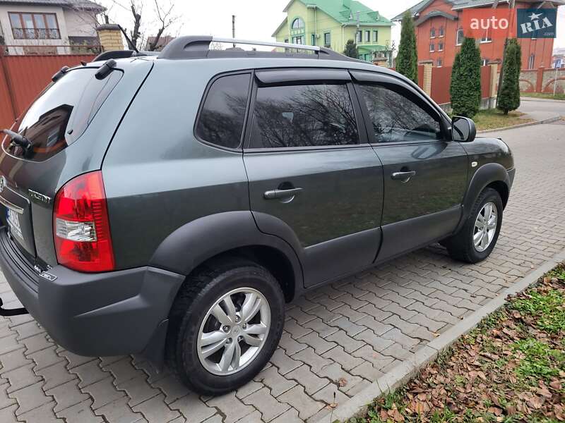 Позашляховик / Кросовер Hyundai Tucson 2012 в Хмельницькому фото 16 Позашляховик / Кросовер Hyundai Tucson 2012 в Хмельницькому