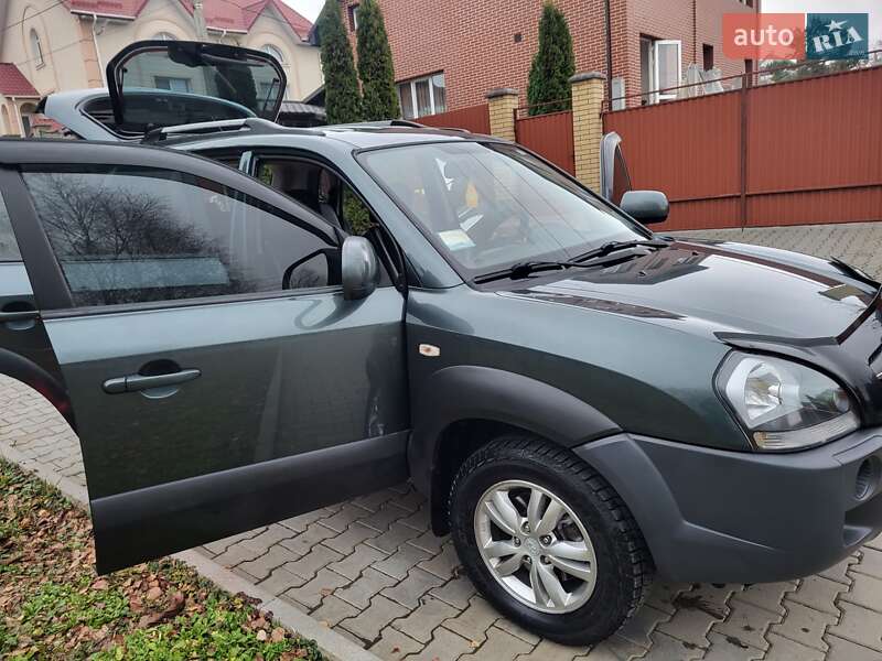 Позашляховик / Кросовер Hyundai Tucson 2012 в Хмельницькому фото 80 Позашляховик / Кросовер Hyundai Tucson 2012 в Хмельницькому