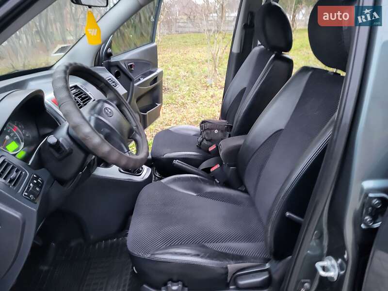 Позашляховик / Кросовер Hyundai Tucson 2012 в Хмельницькому фото 97 Позашляховик / Кросовер Hyundai Tucson 2012 в Хмельницькому