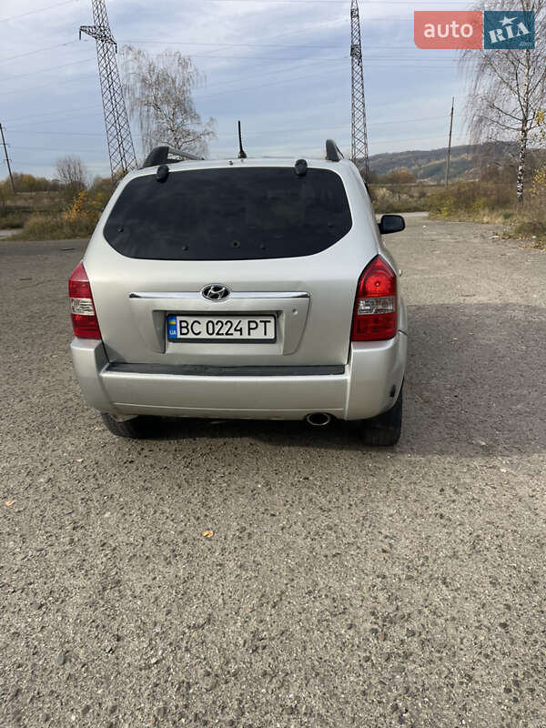 Внедорожник / Кроссовер Hyundai Tucson 2008 в Новом Роздоле