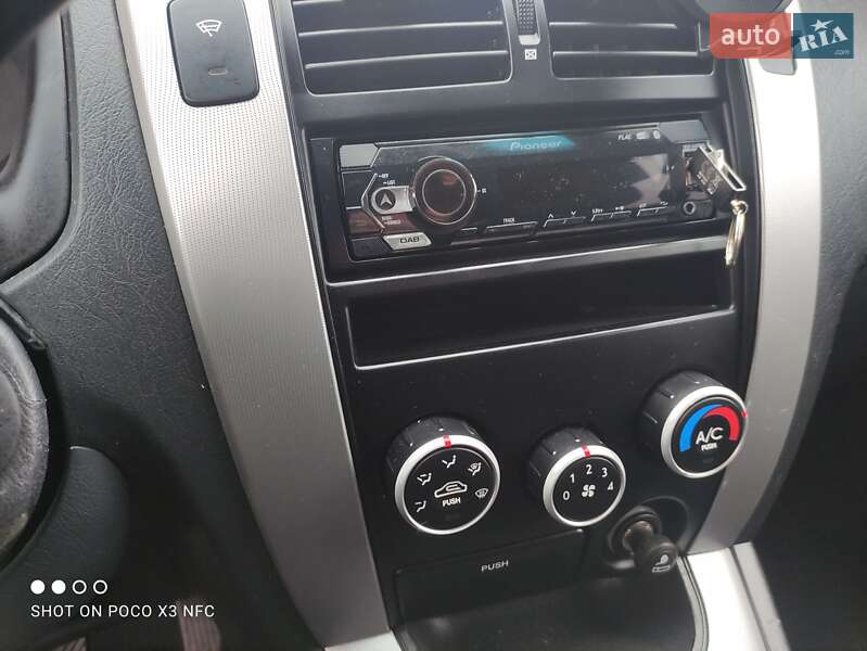 Внедорожник / Кроссовер Hyundai Tucson 2007 в Змиеве фото 18 Внедорожник / Кроссовер Hyundai Tucson 2007 в Змиеве