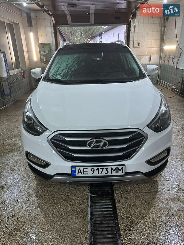 Внедорожник / Кроссовер Hyundai Tucson 2014 в Новомосковске фото 53 Внедорожник / Кроссовер Hyundai Tucson 2014 в Новомосковске