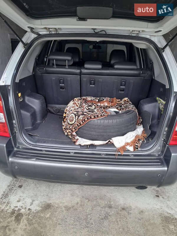 Внедорожник / Кроссовер Hyundai Tucson 2008 в Шполе фото 6 Внедорожник / Кроссовер Hyundai Tucson 2008 в Шполе