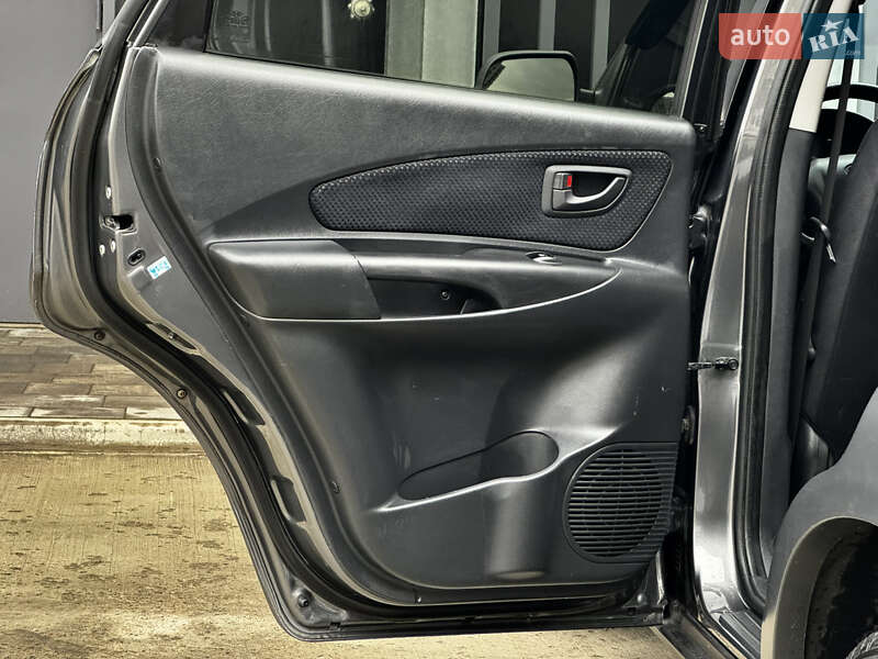 Внедорожник / Кроссовер Hyundai Tucson 2008 в Киеве фото 25 Внедорожник / Кроссовер Hyundai Tucson 2008 в Киеве