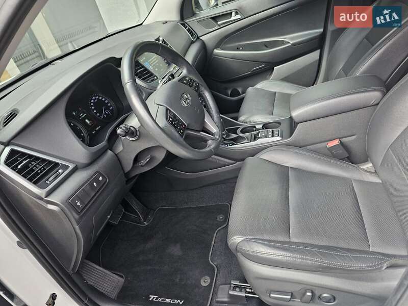Внедорожник / Кроссовер Hyundai Tucson 2017 в Киеве