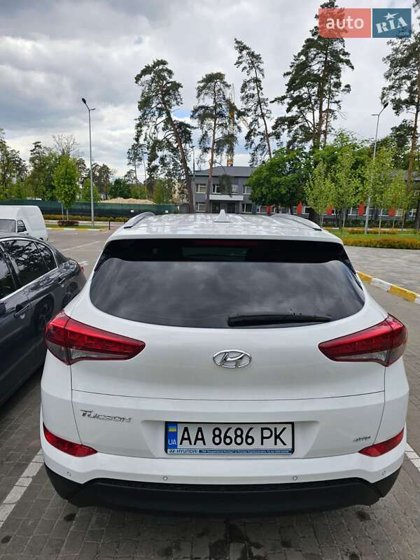 Внедорожник / Кроссовер Hyundai Tucson 2017 в Киеве