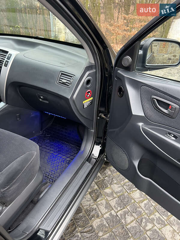 Внедорожник / Кроссовер Hyundai Tucson 2007 в Черновцах фото 13 Внедорожник / Кроссовер Hyundai Tucson 2007 в Черновцах