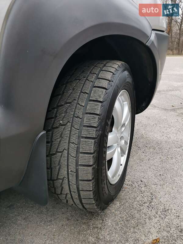 Внедорожник / Кроссовер Hyundai Tucson 2006 в Днепре