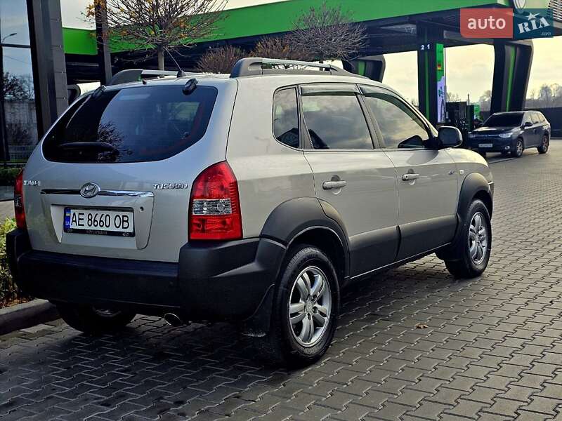 Внедорожник / Кроссовер Hyundai Tucson 2007 в Днепре