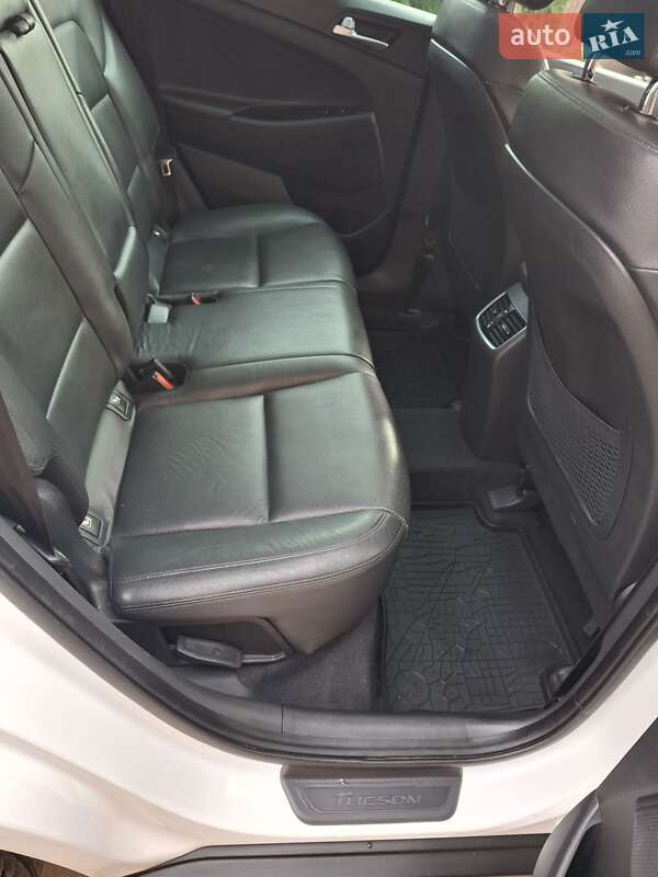 Внедорожник / Кроссовер Hyundai Tucson 2017 в Ивано-Франковске