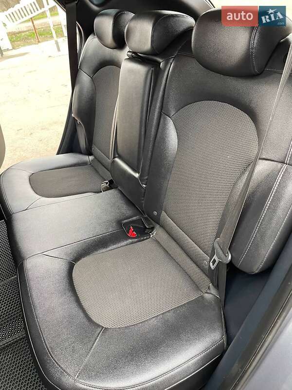 Внедорожник / Кроссовер Hyundai Tucson 2015 в Зеленодольской