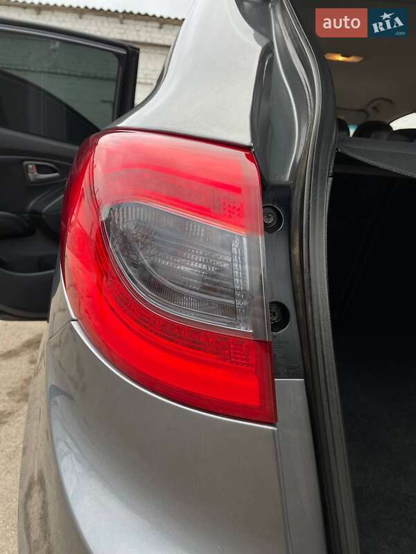 Внедорожник / Кроссовер Hyundai Tucson 2015 в Зеленодольской