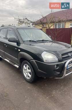 Внедорожник / Кроссовер Hyundai Tucson 2005 в Житомире