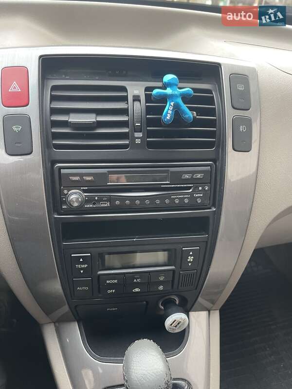 Внедорожник / Кроссовер Hyundai Tucson 2005 в Житомире