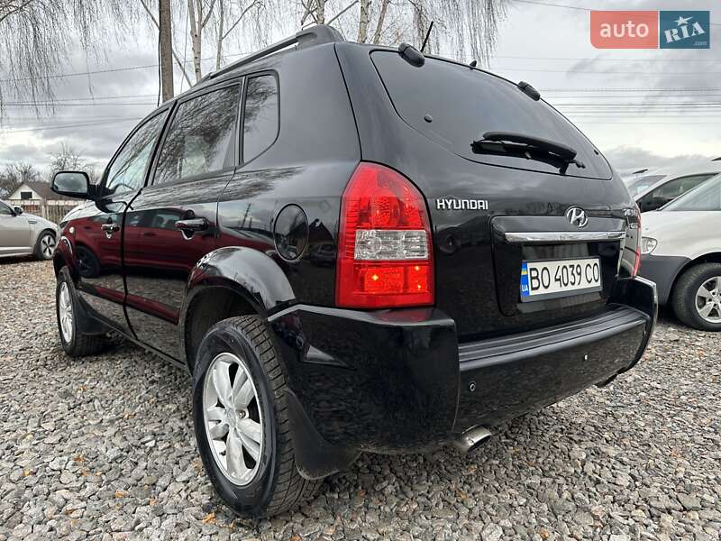 Внедорожник / Кроссовер Hyundai Tucson 2009 в Смеле