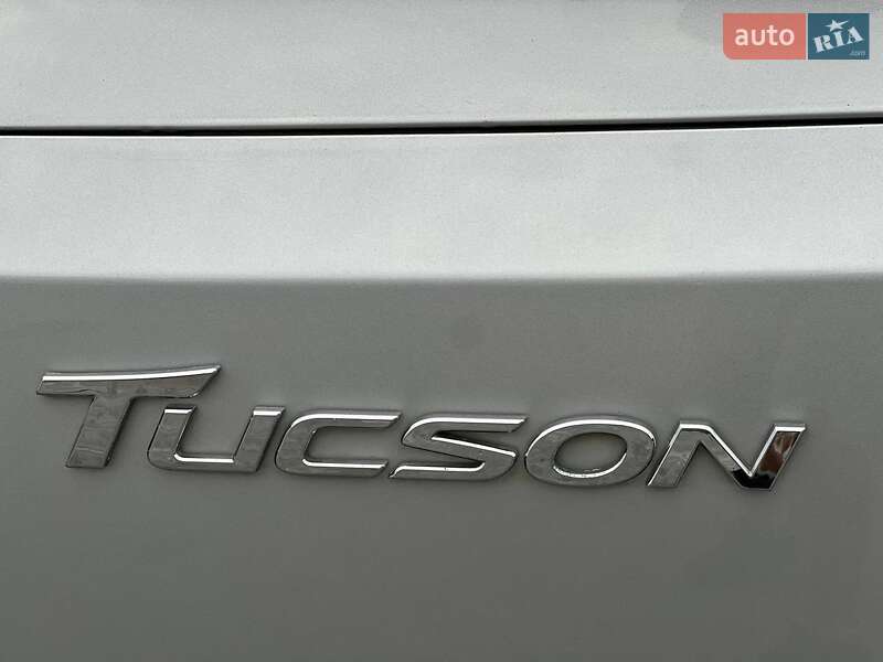 Внедорожник / Кроссовер Hyundai Tucson 2016 в Киеве