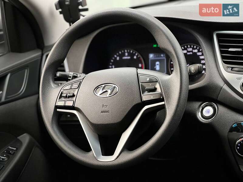 Внедорожник / Кроссовер Hyundai Tucson 2016 в Киеве