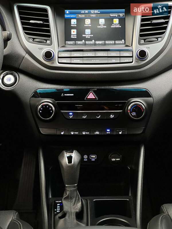 Внедорожник / Кроссовер Hyundai Tucson 2016 в Киеве