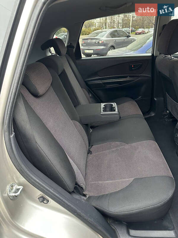 Внедорожник / Кроссовер Hyundai Tucson 2008 в Киеве фото 10 Внедорожник / Кроссовер Hyundai Tucson 2008 в Киеве